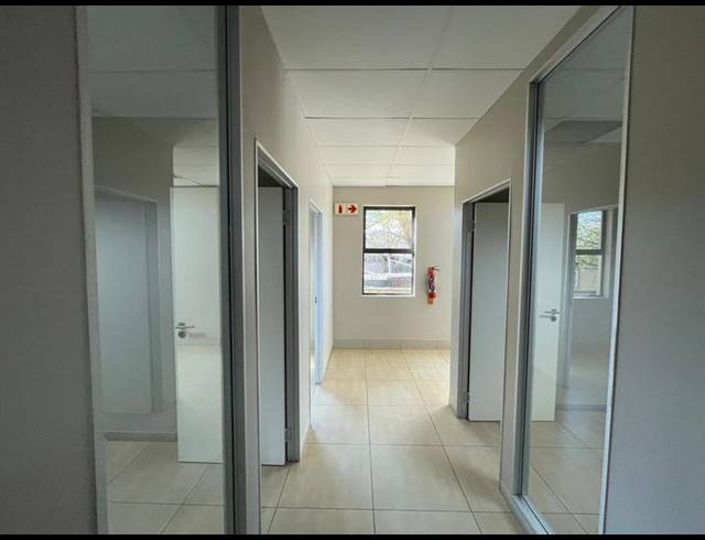 BUSINESS PROPERTY TO RENT IN MIDSTREAM ESTATE